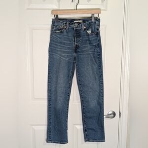Levi’s Wedgie Straight High Rise Button Fly Jeans Size 28
